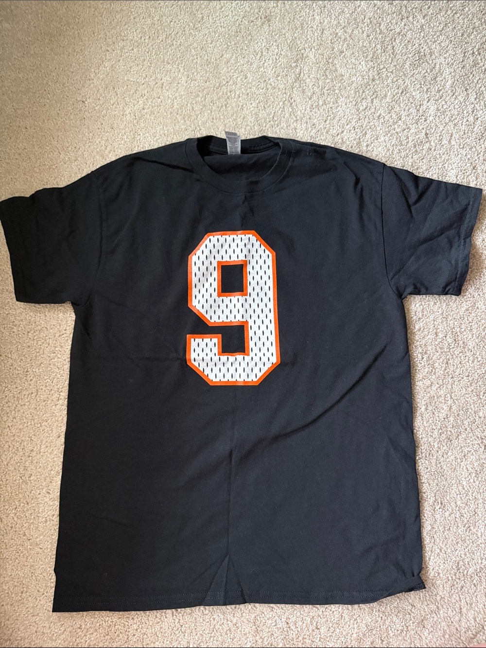 Gildan Black Tee Burrow cotton tee size medium
